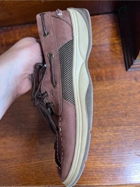 Brown sperry boys youth 6 Casual Boat Shoe - worn twice